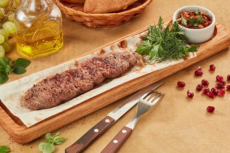 Люля-кебаб с соусом сацебели