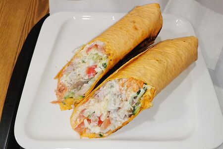 Шаурма в сырном лаваше