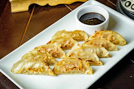 Гёдза с мясом