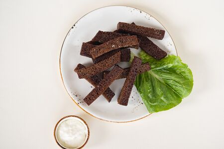 Гренки чесночные