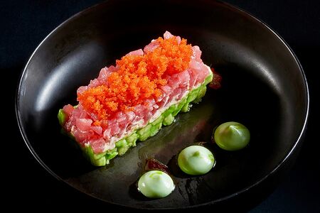Тартар тунец и тобико