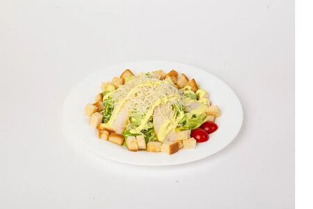 Салат Цезарь с курицей