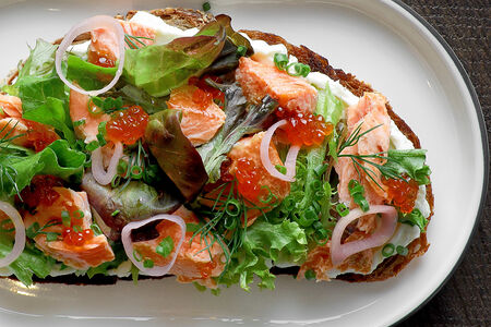 Тартин, копчёная форель