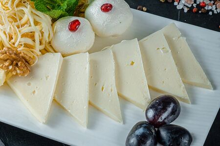 77. Сыр Сулугуни