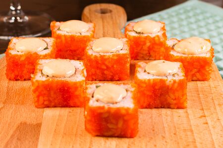 Ролл Калифорния со спайси