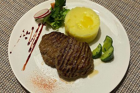 Парочка мясных котлет