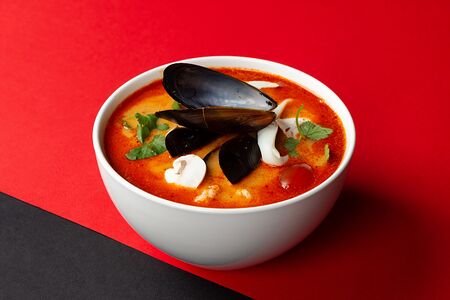 Хайнаньский суп с лапшой