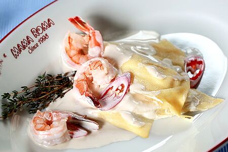 Равиоли Гранде с тигровыми креветками