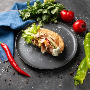 Шаурма в лепешке
