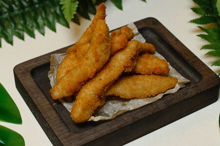 Куриные стрипсы