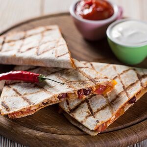 Кесадилья с курицей