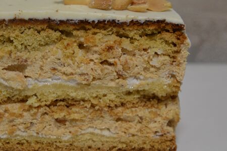 Сникерс торт