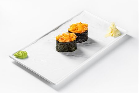 Острые суши с креветкой