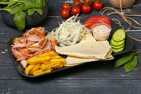 Шаурма на тарелке