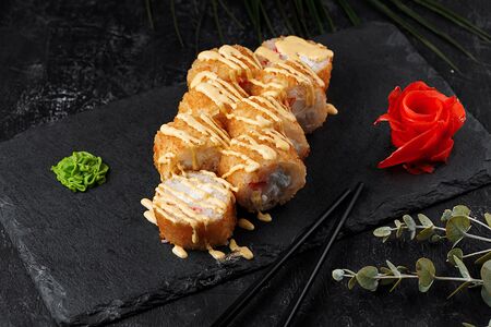 Жареный спринг-ролл