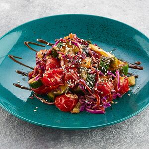 Азиатский салат с цыплёнком