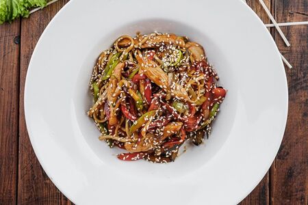 Удон с курицей