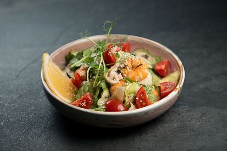 Кальмары и креветки