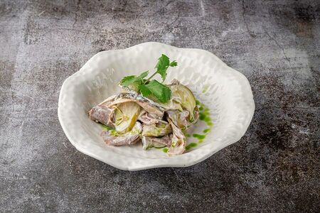 Салат с говяжьим языком