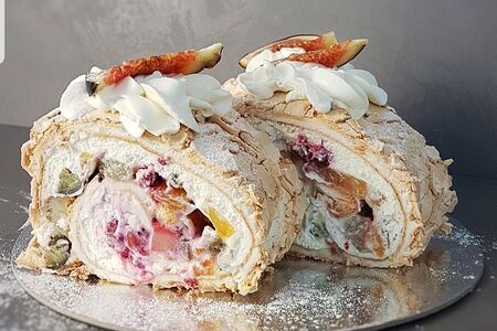 Меренговый рулет