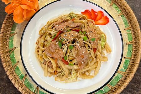 Удон с говядиной