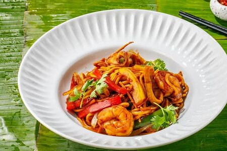 Удон с морепродуктами