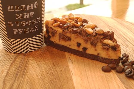 Чизкейк Сникерс