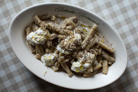 Казаречче с трюфелем и страчателлой