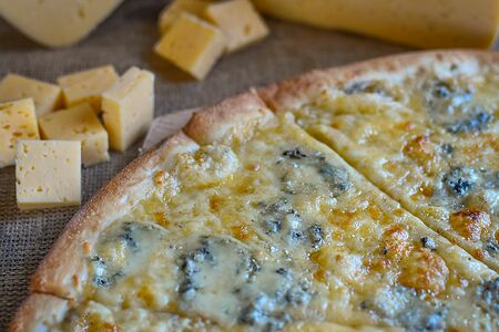 Пицца Квадро Формаджи