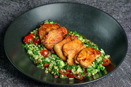 Бедро цыпленка с табуле