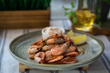 Креветки жареные или вареные