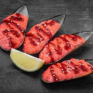 Запеченные мидии в ракушках под фирменным соусом