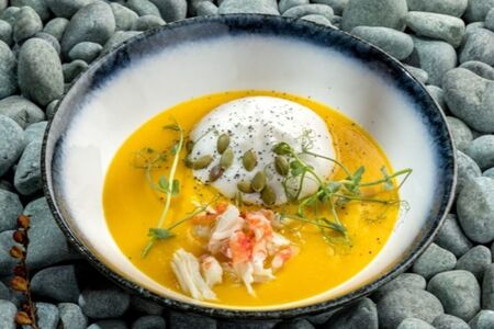 Тыквенный крем-суп с крабом