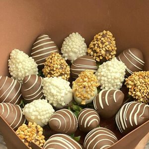 Букет из клубники в шоколаде Scarlet Elegance