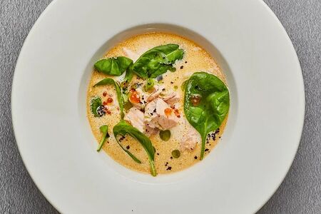 Сливочный суп с форелью