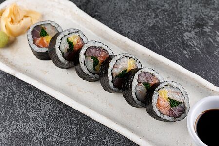 Ролл сашими Смоки