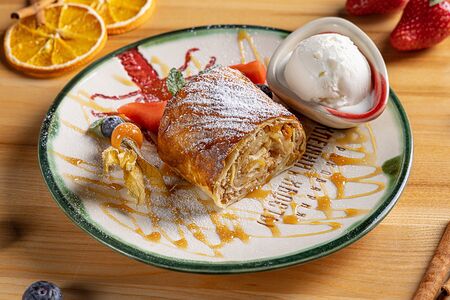 Яблочный штрудель