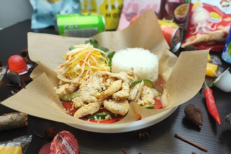 Рис с кисло-сладким соусом