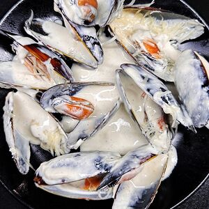 Мидии в сливочном соусе