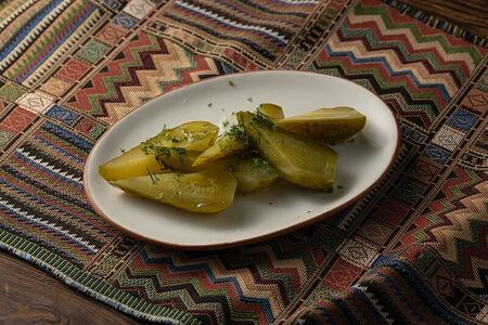 Огурцы соленые