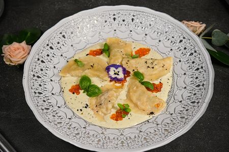 Пельмени с лососем