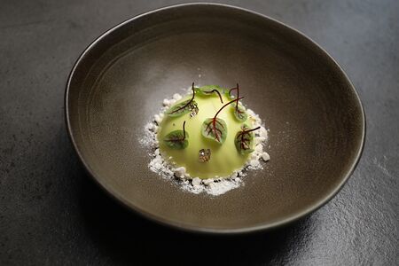 Мусс из манго с малиной