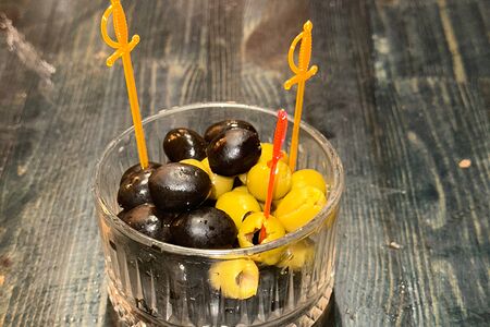 Маслины без косточки 