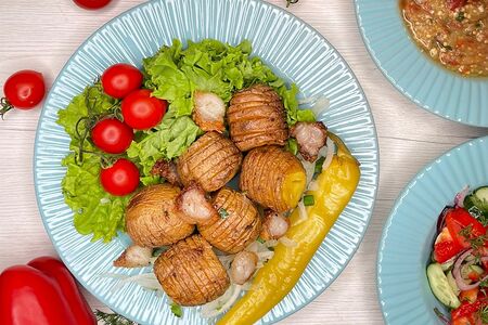 Картофель с салом