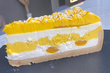 Чизкейк Манго-маракуйя 