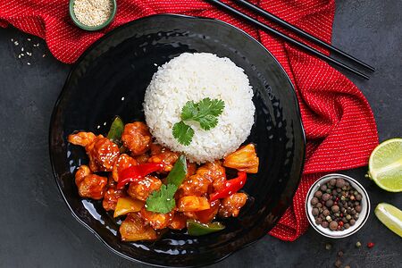 Курица с ананасом