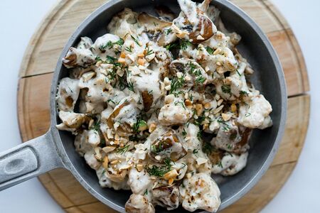 Рагу из цветной капусты с грибами