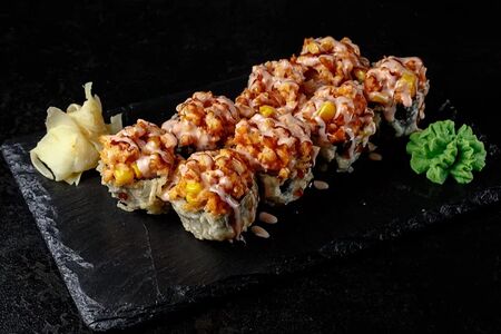 Темпура-ролл с креветкой тартар