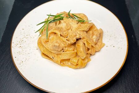 Фетучини с курицей