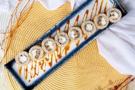 Угорь в кунжуте